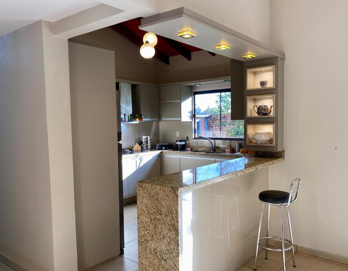 Moderna Y Unica Casa Independiente Con Jardin Y Estacionamiento Ciudad del Este Exteriör bild